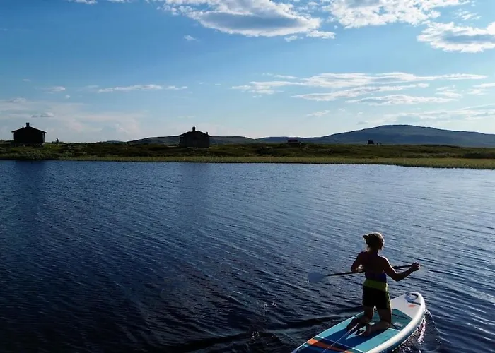 Hyggelig Fiskebu Ved Langrumpa Fiskevann