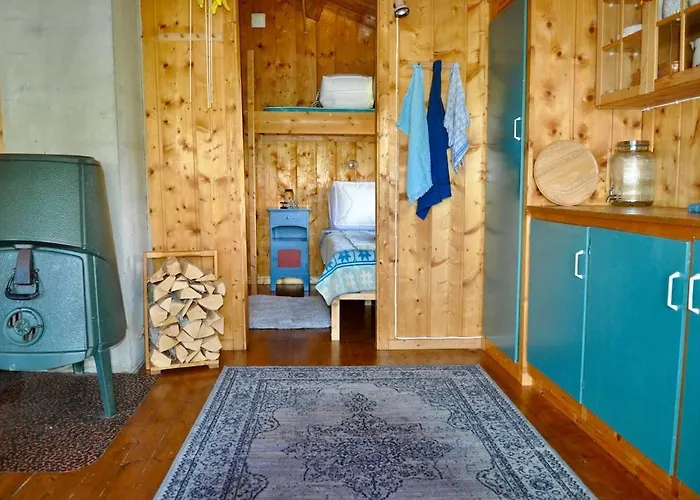 Hyggelig Fiskebu Ved Langrumpa Fiskevann Semesterbostad Venabygd