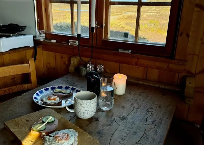 Hyggelig Fiskebu Ved Langrumpa Fiskevann Venabygd