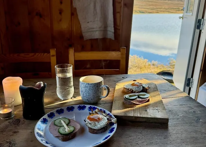 Hyggelig Fiskebu Ved Langrumpa Fiskevann Venabygd