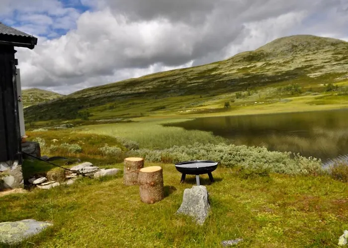 Hyggelig Fiskebu Ved Langrumpa Fiskevann Semesterbostad