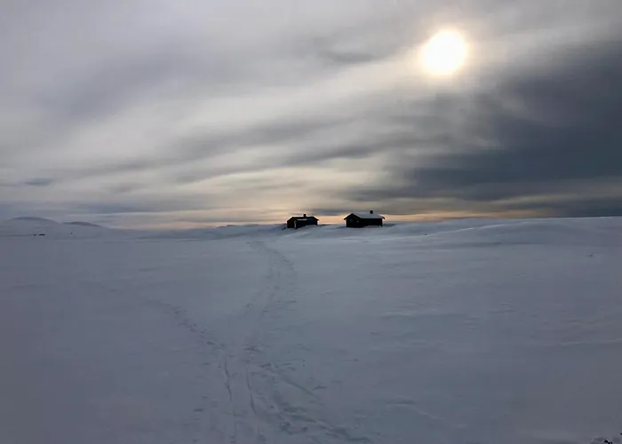 Hyggelig Fiskebu Ved Langrumpa Fiskevann