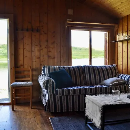 Vakantiehuis Hyggelig Fiskebu Ved Langrumpa Fiskevann *